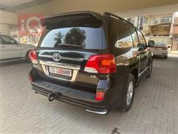 تۆیۆتا لاند کروزەر